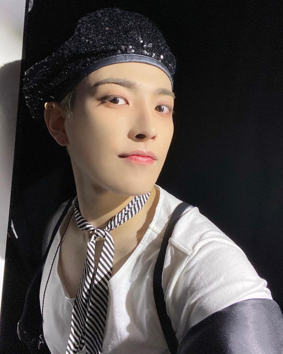 [잡담] 샤넬 옷 입은 거 보고 싶다... | 인스티즈