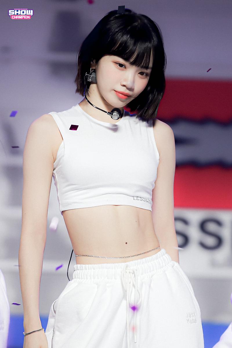 [잡담] 김채원이랑 카즈하 얼굴은 착한데 배가 화났다ㅋㅋㅋㅋ | 인스티즈