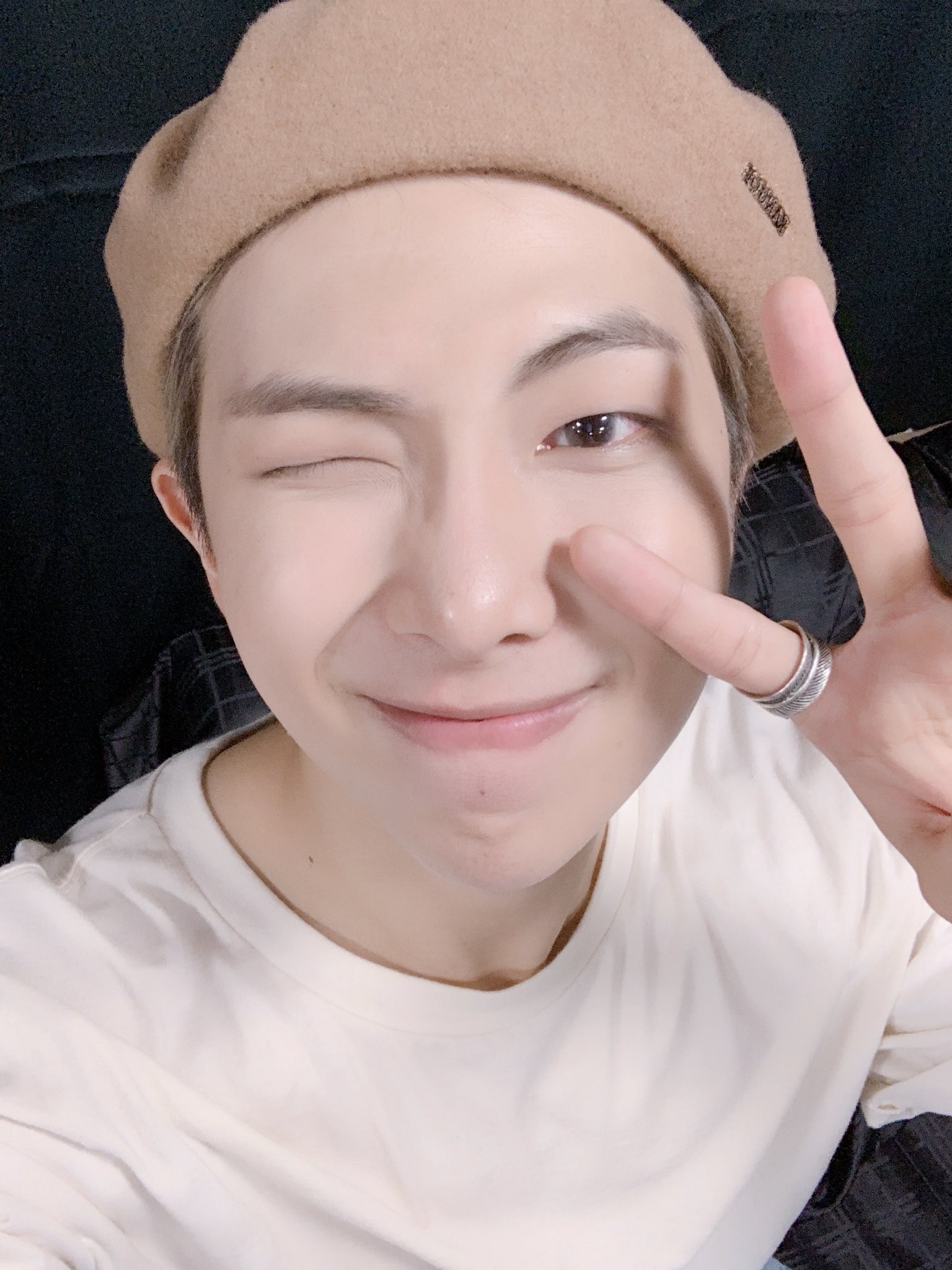 [잡담] 방탄 알엠 베레모 왜이렇게 잘어울려..?🧐 | 인스티즈