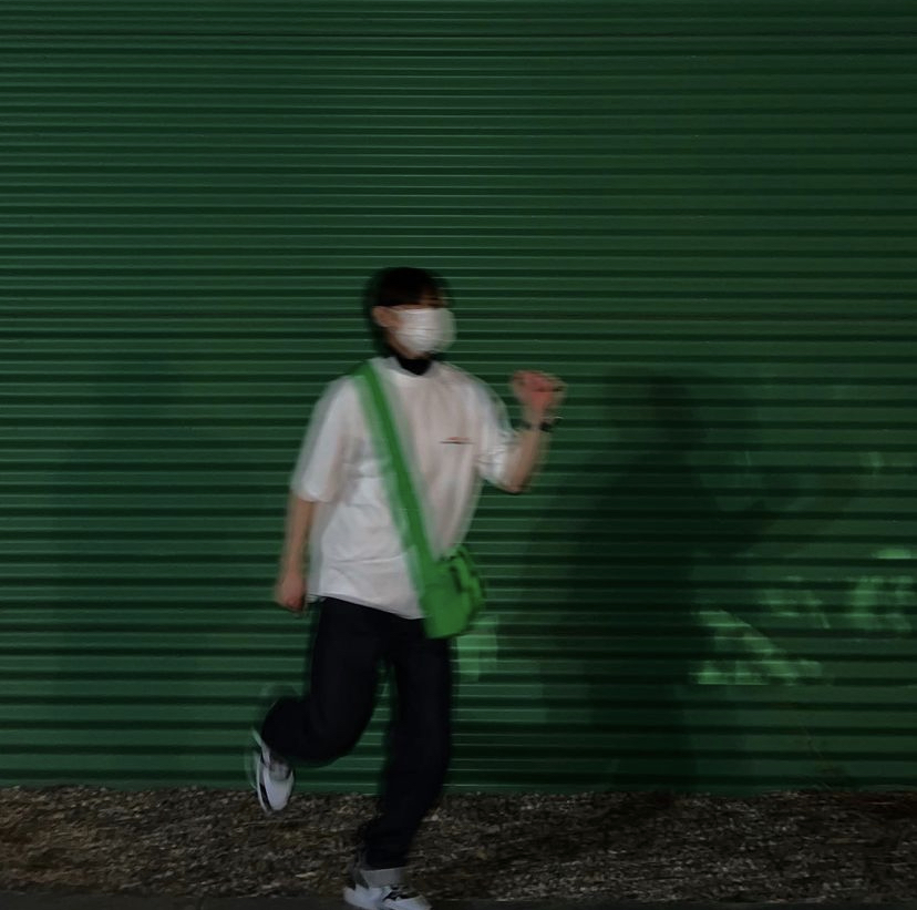 [잡담] 양요섭은 가방도 자기같은 것만 매고다니네 | 인스티즈