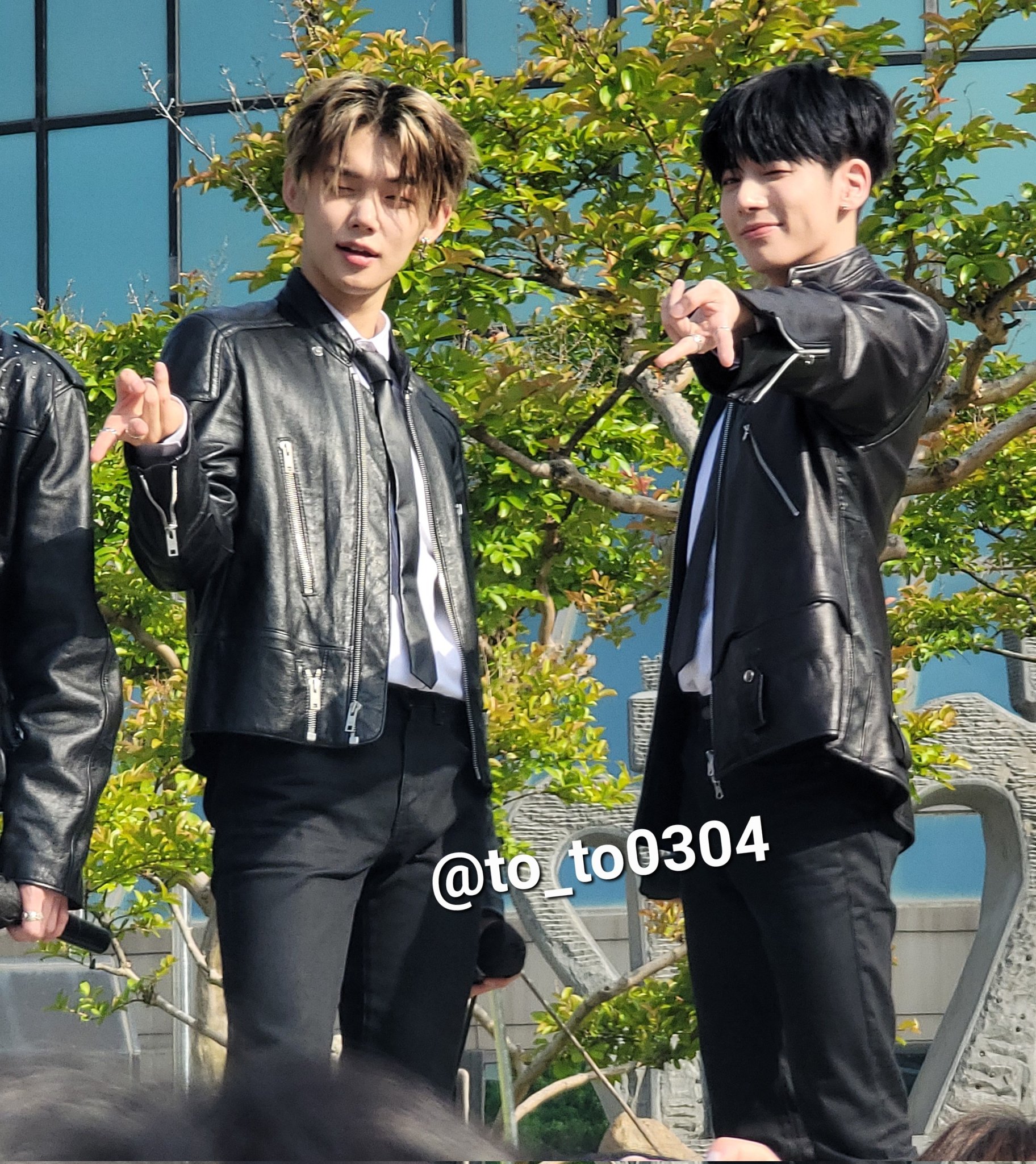 [잡담] 투바투 연준 태현 폰카 개좋아 | 인스티즈