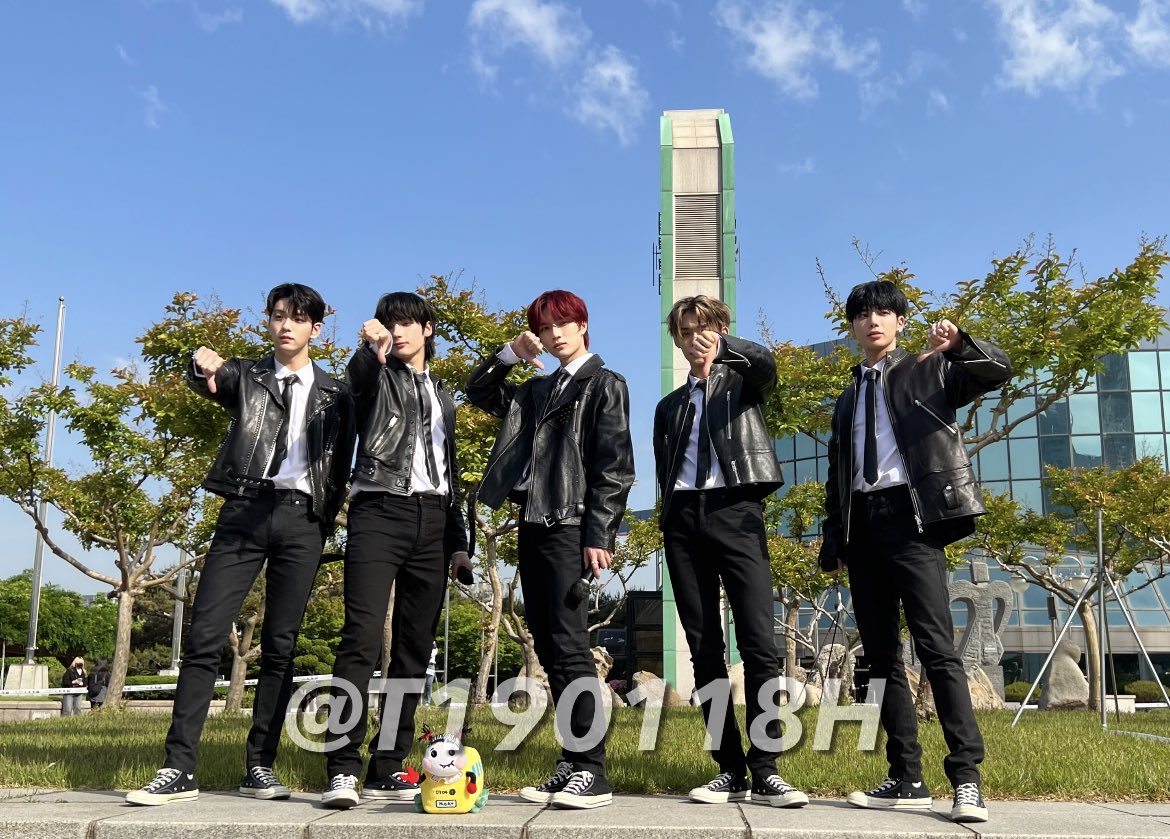 [잡담] 투바투 진짜,,,, 길고 잘생겻다 | 인스티즈