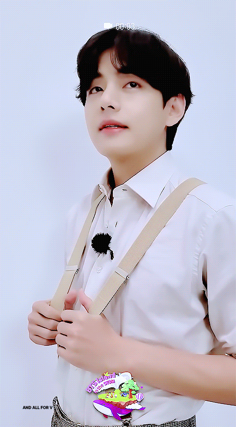 [잡담] 뷔 멜빵입은거 넘 ㄱㅇㅇ | 인스티즈