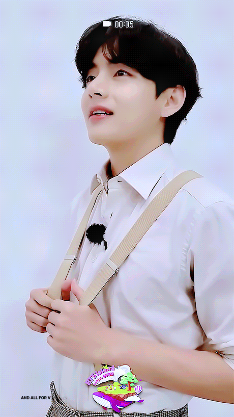 [잡담] 뷔 멜빵입은거 넘 ㄱㅇㅇ | 인스티즈