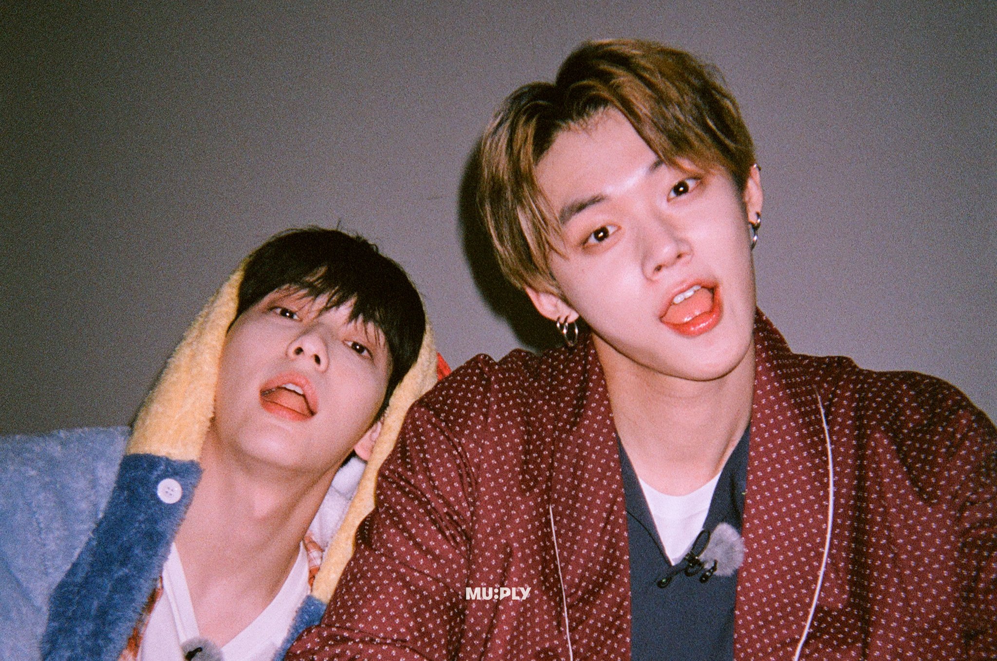 [잡담] 투바투 돌들의 침묵 보면 찐 고딩들인데 사진 보면.. | 인스티즈