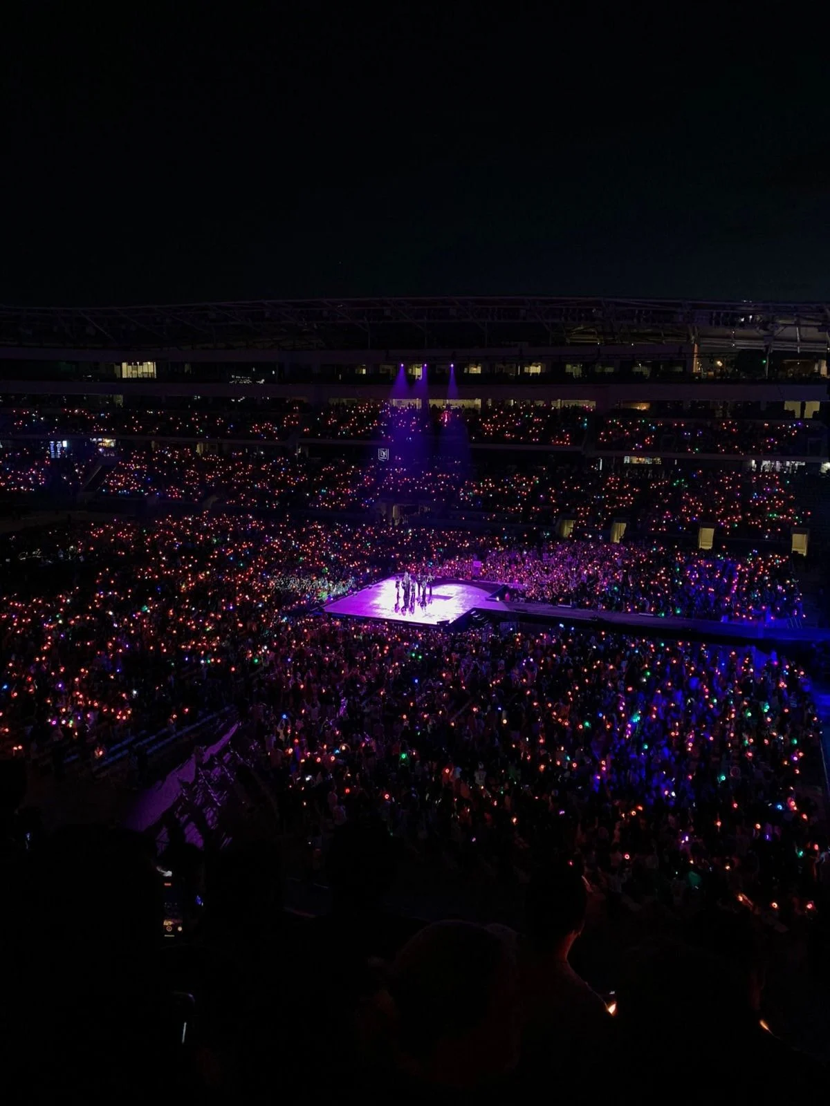 [잡담] 방금 끝난 트와이스 LA 스타디움 공연 1일차❤️ | 인스티즈