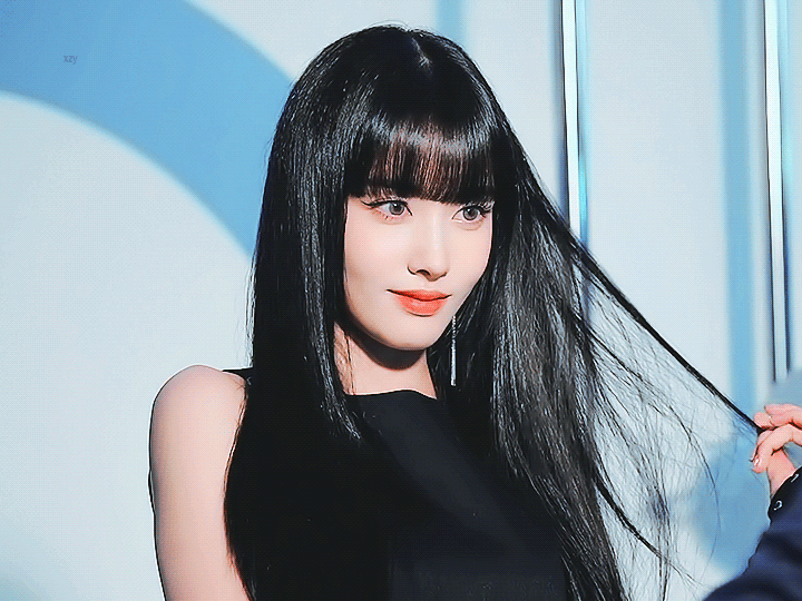 [잡담] 진짜 심자윤 데뷔초 레전드다... 처음 봤을 때 그 충격.. 정말 내 취향 저격... | 인스티즈