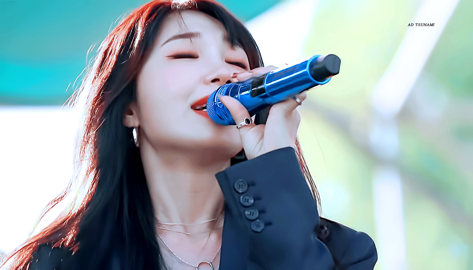 [잡담] 정은지 팬들이 레전드라고 뽑는 어제 무대 움짤 개많이 뜨면 어떤데...... | 인스티즈