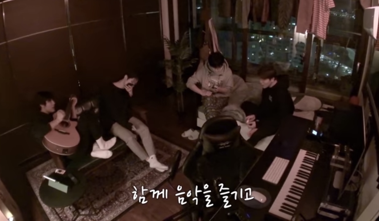 [잡담] 트레저 애들 숙소에서 노는거 보면 너무 이쁨 | 인스티즈