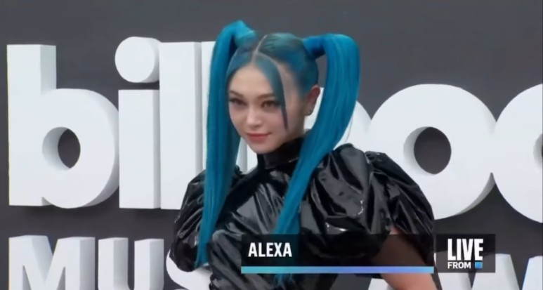 [잡담] 알렉사 케이팝 아티스트로서 ㅂㅌ이후 2번째로 빌보드 뮤직어워드 참석했대 | 인스티즈