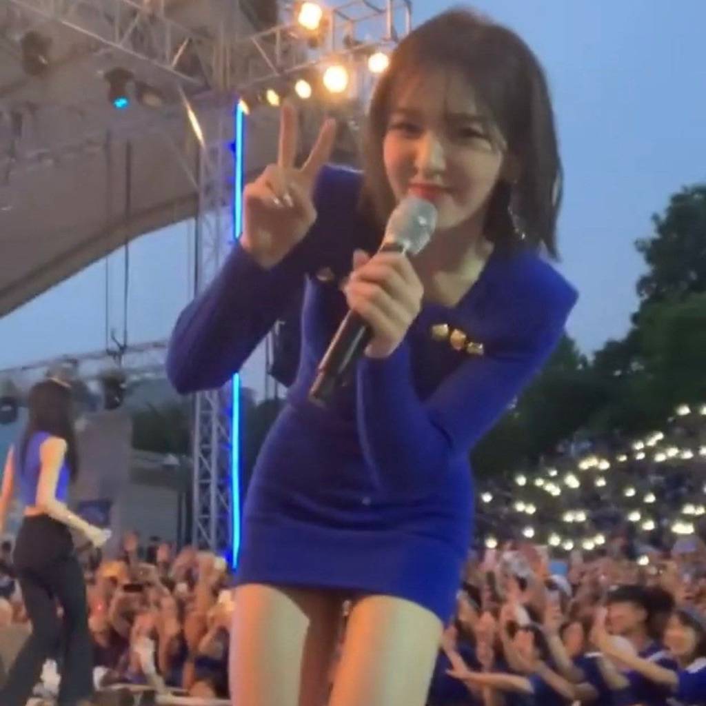 [잡담] 19 아카라카 웬디... 레전드 폰카짤이 나온...... | 인스티즈