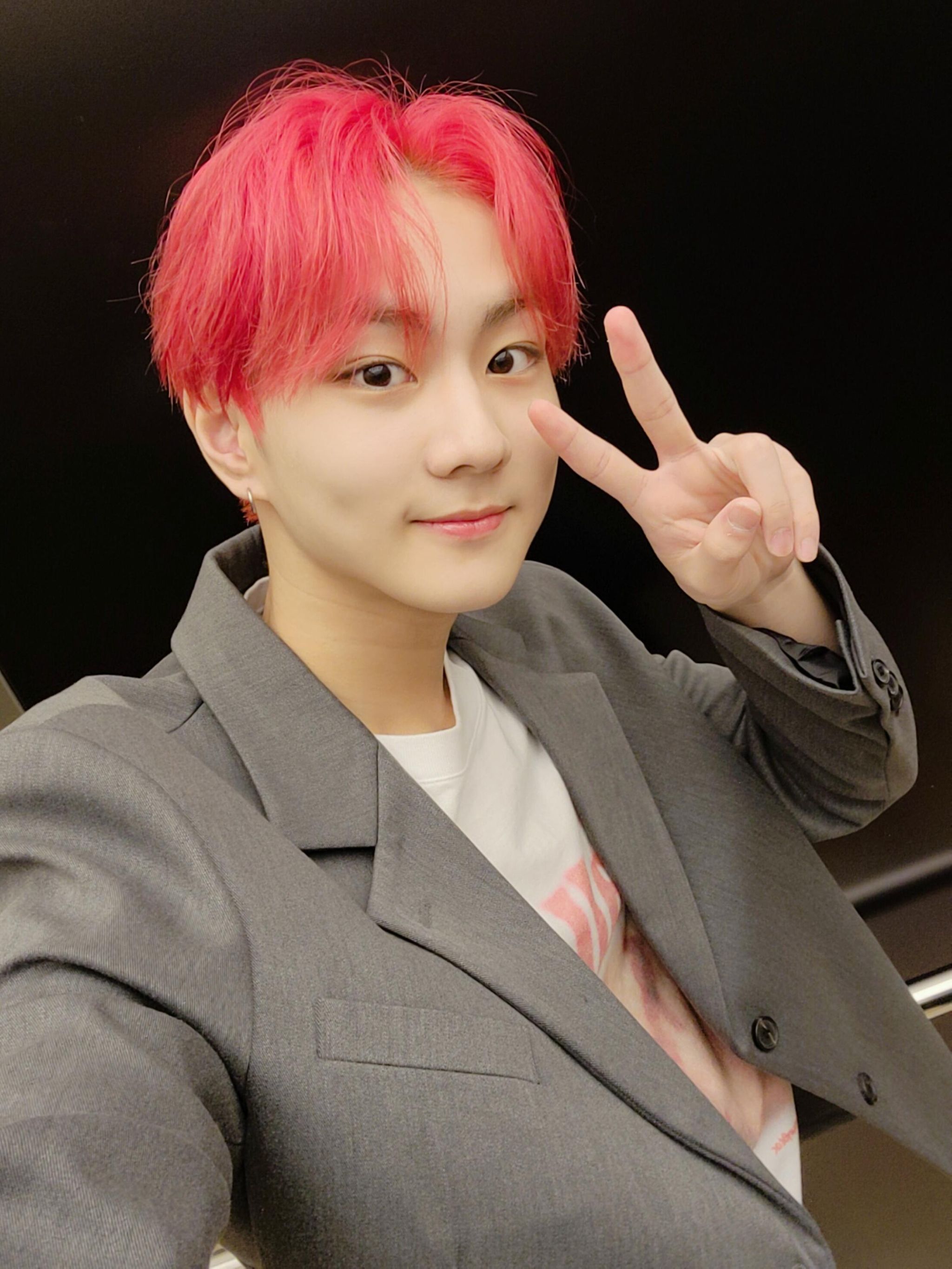 [잡담] 양정원 자켓 입고있는걸보니 | 인스티즈