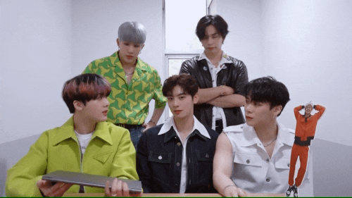 [잡담] 아스트로 신곡 뮤비 리액션 하는 아스트로 | 인스티즈