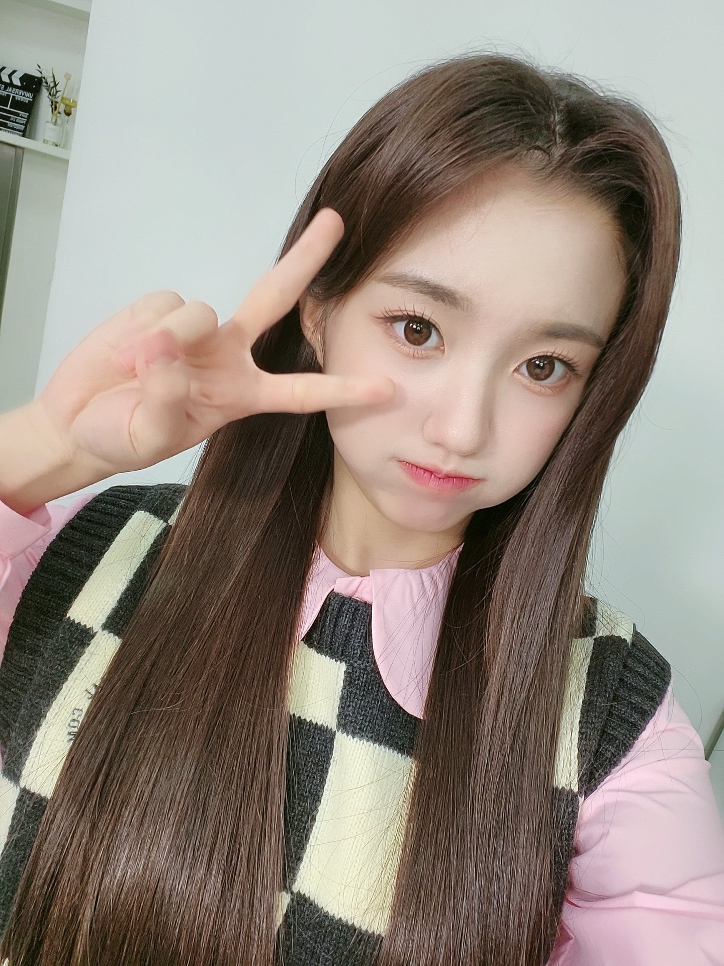 [잡담] 내 아기 진짜 셀카 못 찍음..... 진짜 못 찍음... | 인스티즈