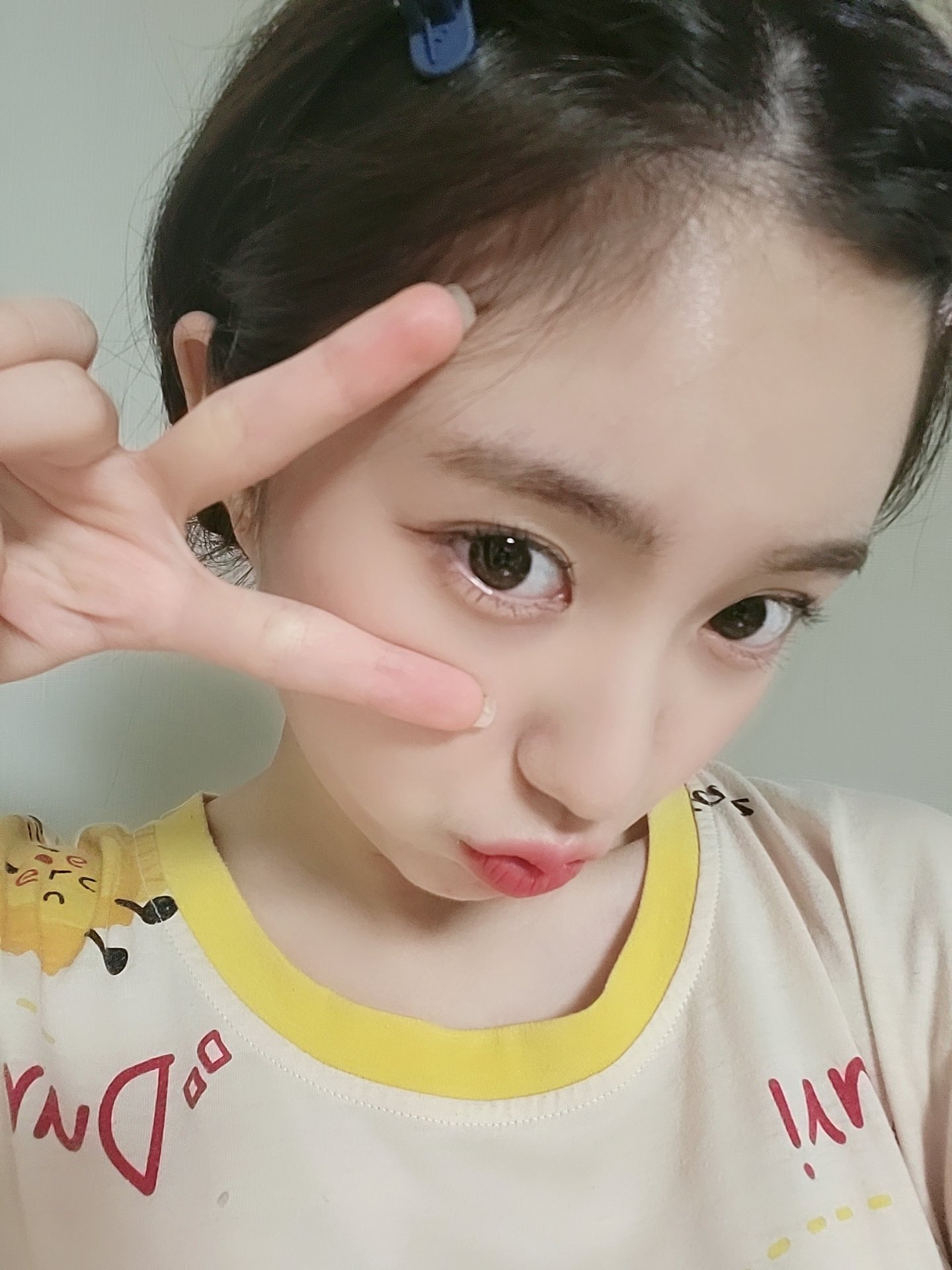 [잡담] 내 아기 진짜 셀카 못 찍음..... 진짜 못 찍음... | 인스티즈