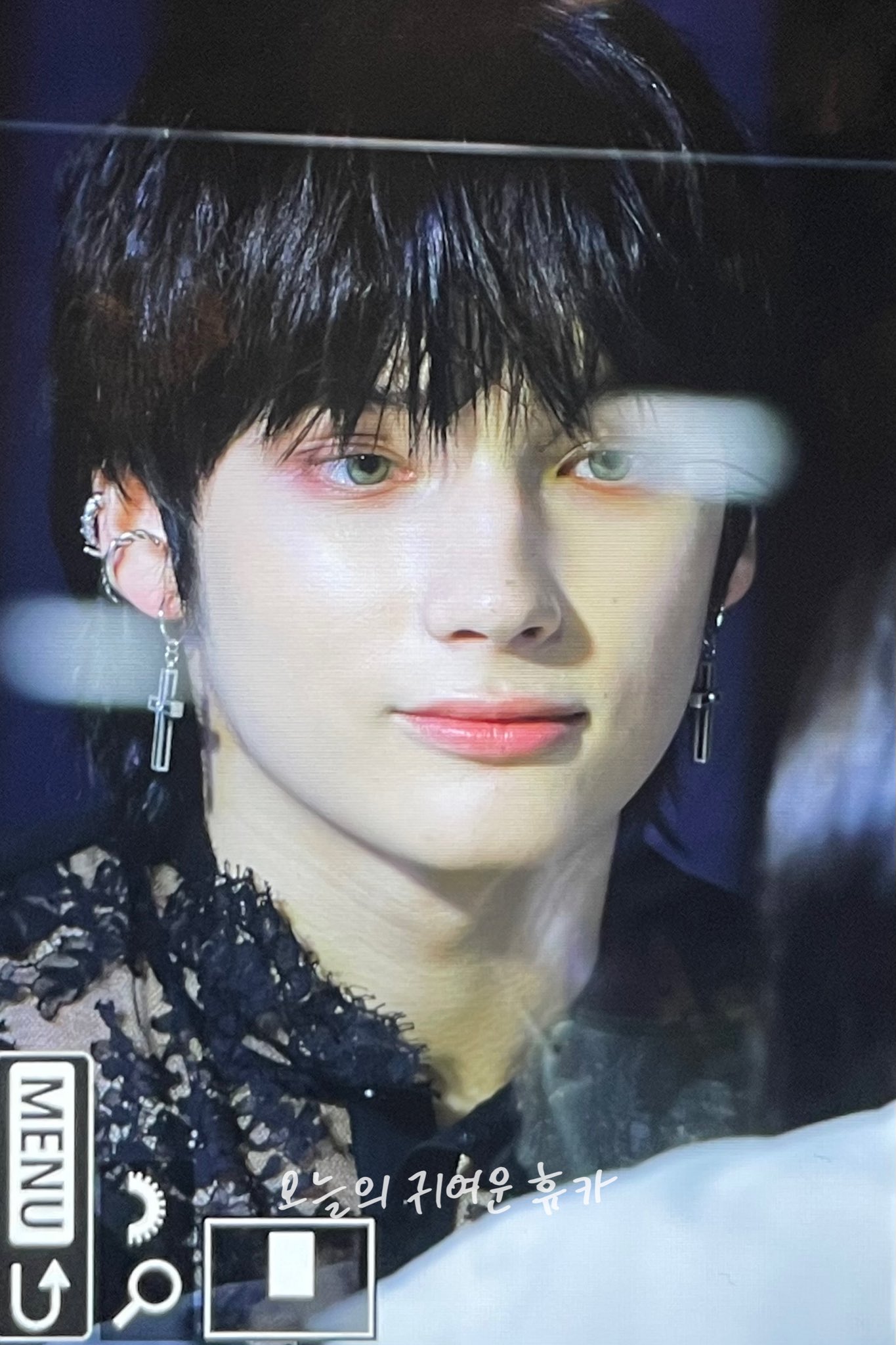 [잡담] 휴닝카이 컬러렌즈 너무 잘어울려 | 인스티즈