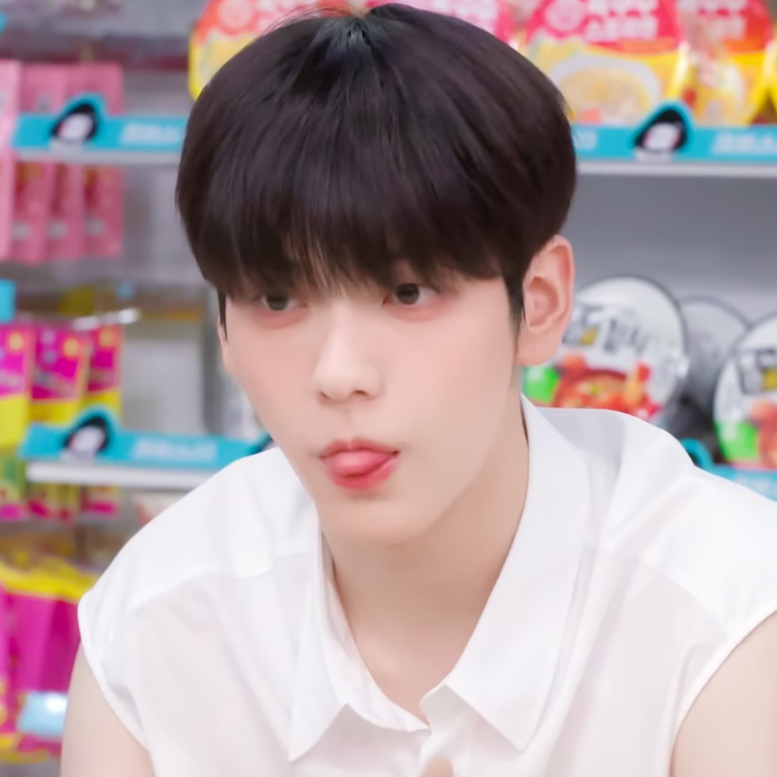 [잡담] 난 투바투 수빈 보고 사람이 이렇게 청순하고 맑을 수 있구나 느낌 | 인스티즈