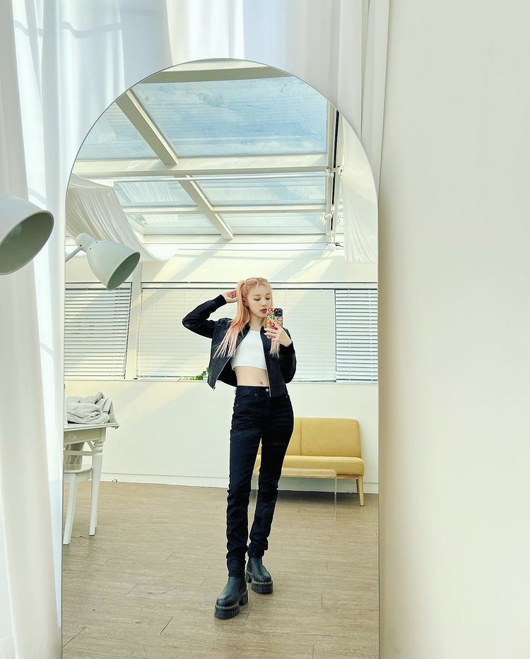 [잡담] 우기 볼 때마다 느끼는건데 천생 아이돌 같음 | 인스티즈