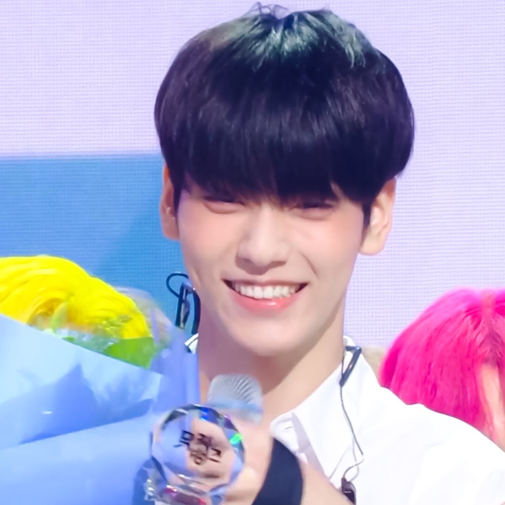 [잡담] 난 투바투 수빈 보고 사람이 이렇게 청순하고 맑을 수 있구나 느낌 | 인스티즈