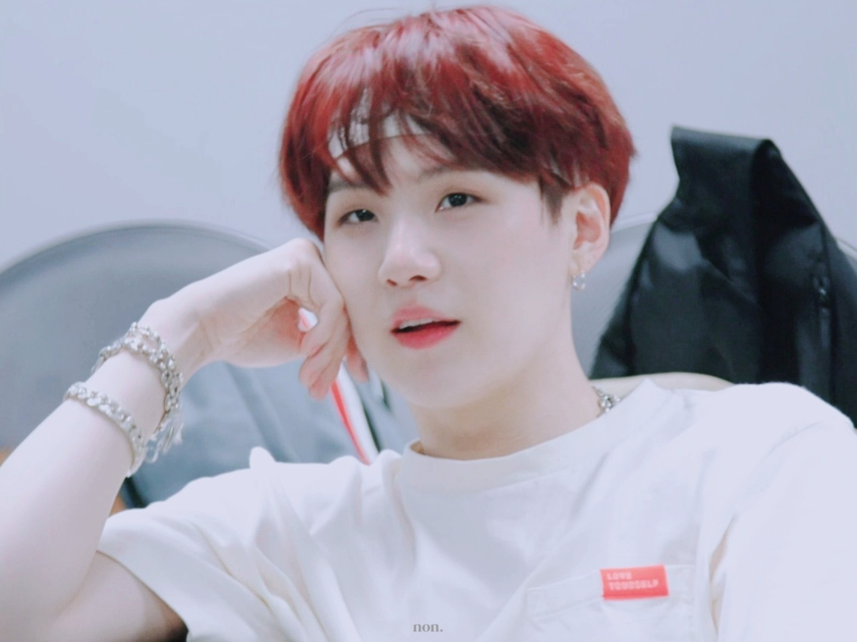 [잡담] 슈가 볼 진짜 딱 한번만 만져보고싶다.... | 인스티즈