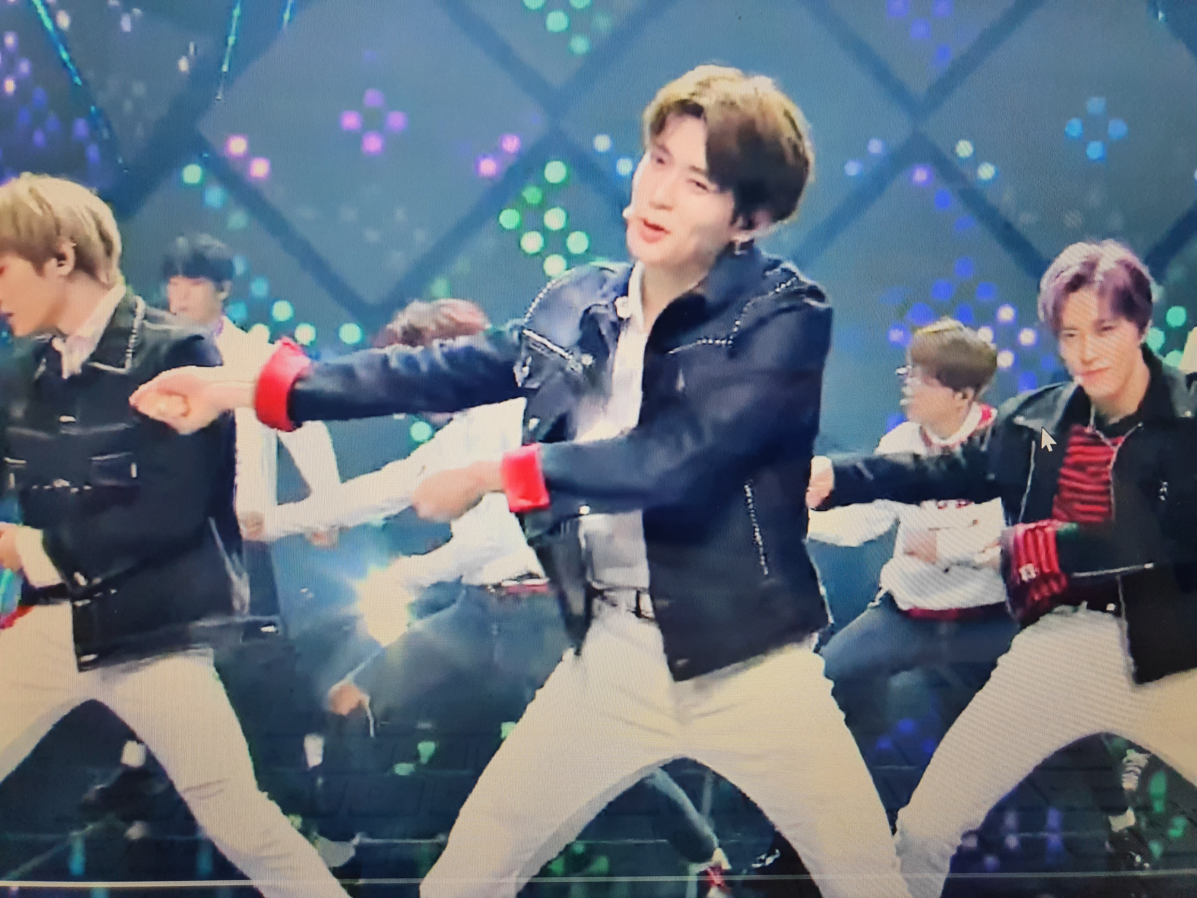 [잡담] 엔시티 터치 이날 언젠지 알려줘 | 인스티즈