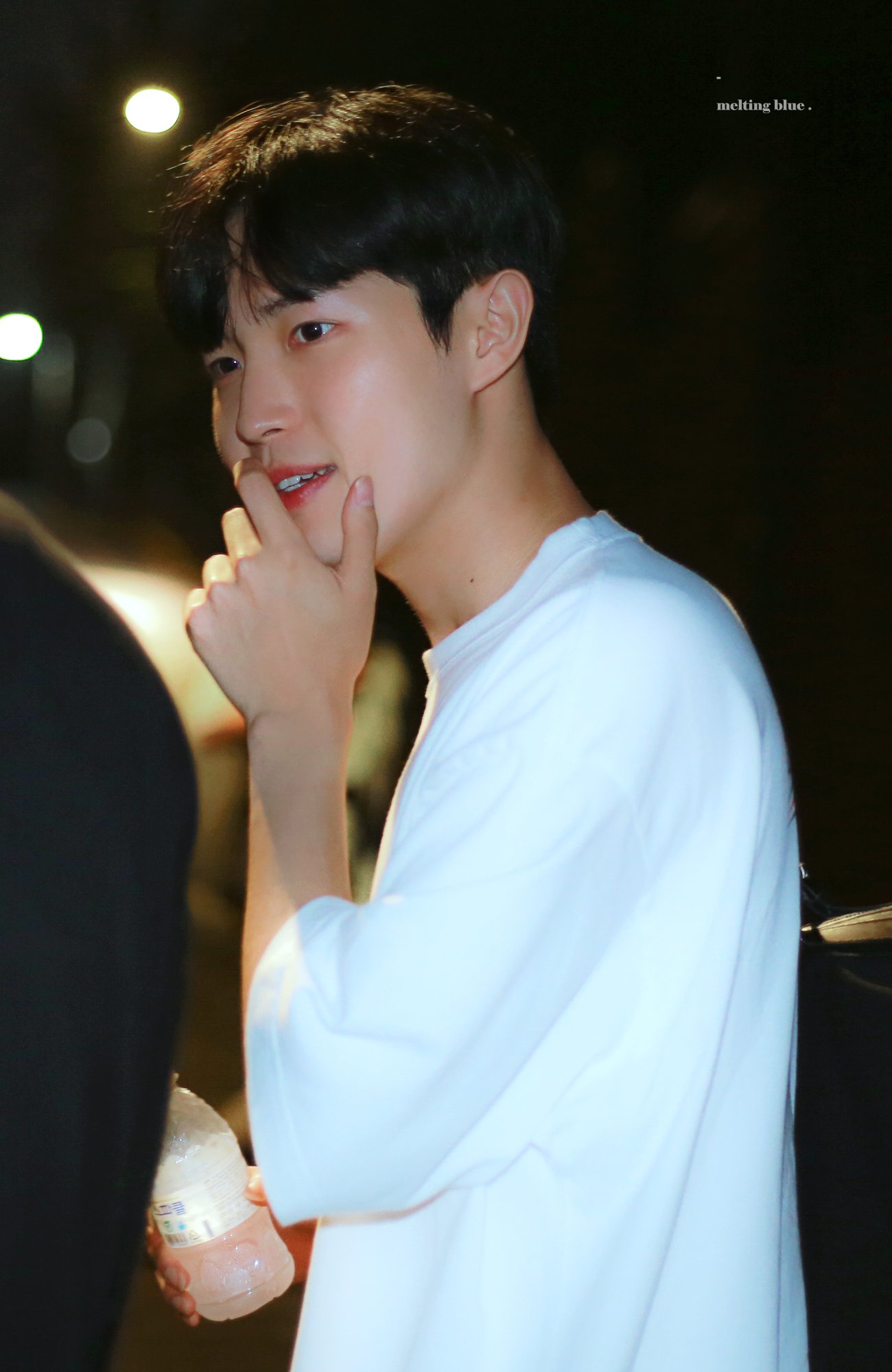 [잡담] 김재환 괜히 설레는 사진 | 인스티즈