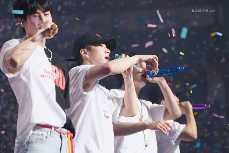 윗물이 맑아서 아랫물도 맑은 소속사 | 인스티즈