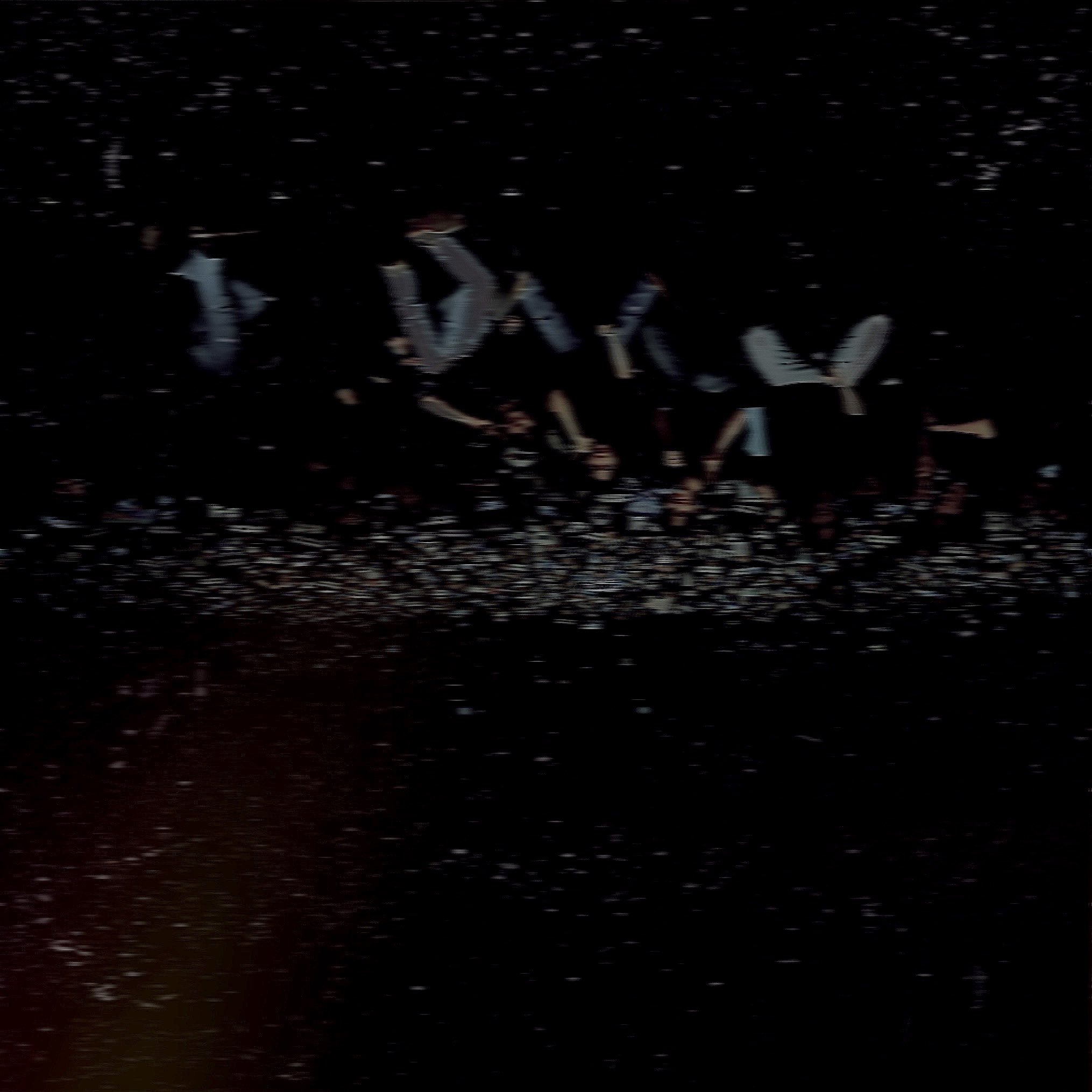 [잡담] 키노 최근에 올라온 싸클 배경 팬미팅때 팬들이랑 찍은 사진이다 | 인스티즈