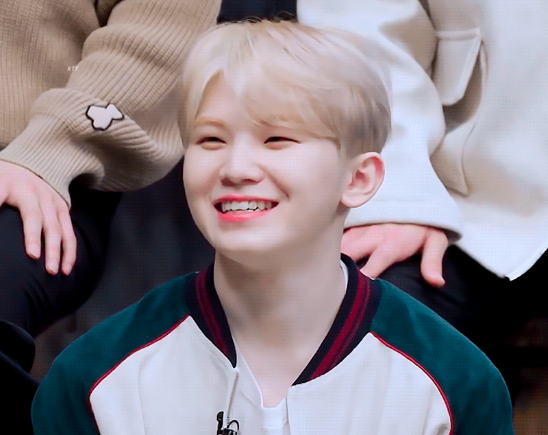 [잡담] 지금 받는 사랑이나 관심이 자기가 예상했던 것보다 훨씬 과분하다고 생각해서 개인적으로 더 잘 되고 싶다는 생각은 안 하지만 | 인스티즈