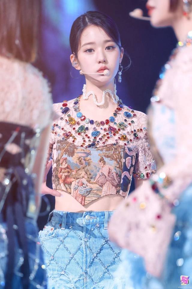 [잡담] 원영이 이 사진 왜케 인어공주 같지 | 인스티즈