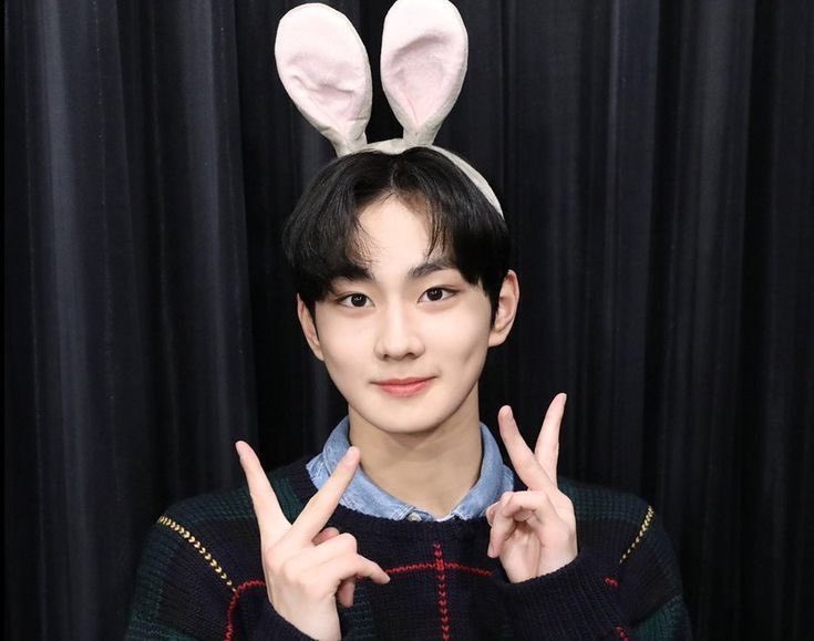 [잡담] 이번에 컴백하면 팬싸에서 양정원 머리띠 쓴거 볼수있겠지…? | 인스티즈