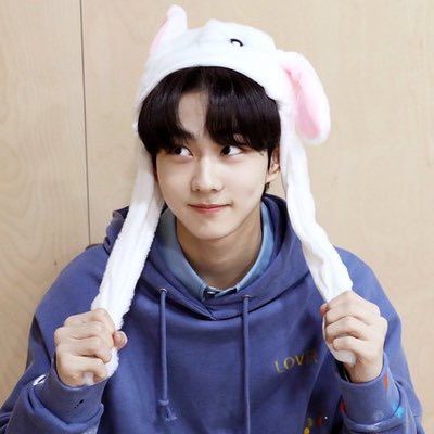 [잡담] 이번에 컴백하면 팬싸에서 양정원 머리띠 쓴거 볼수있겠지…? | 인스티즈