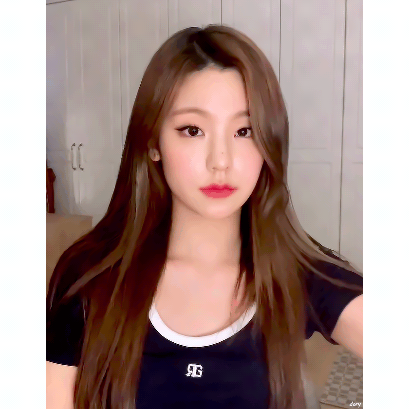 [잡담] 예지 옷 정보 아는 익인이 있나효 | 인스티즈