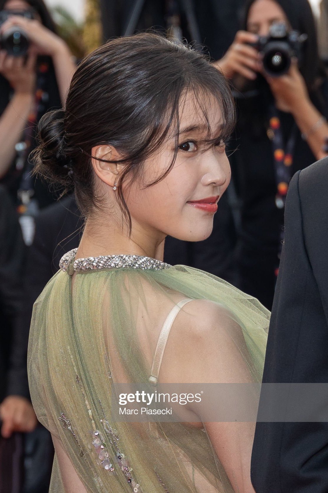 [잡담] 아이유 착장 진짜 다이뻤다.. | 인스티즈