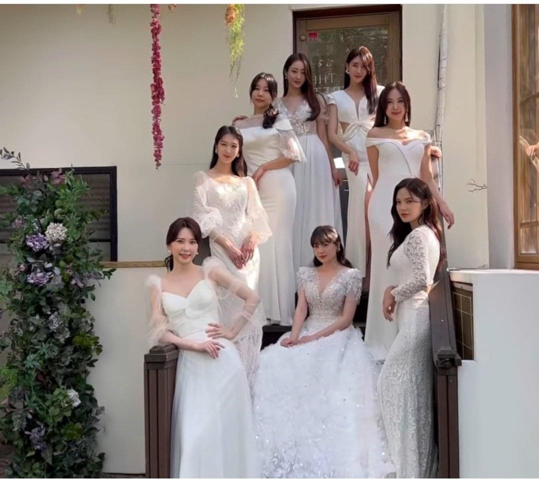 [잡담] 와 나뮤 금조 결혼한다고 같이 사진 찍은거봐 | 인스티즈