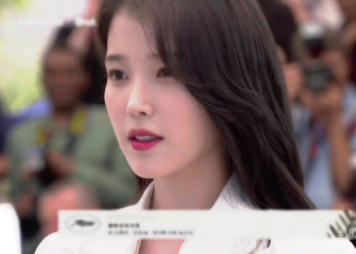 [잡담] 아이유 이 사진 신디 같당 | 인스티즈