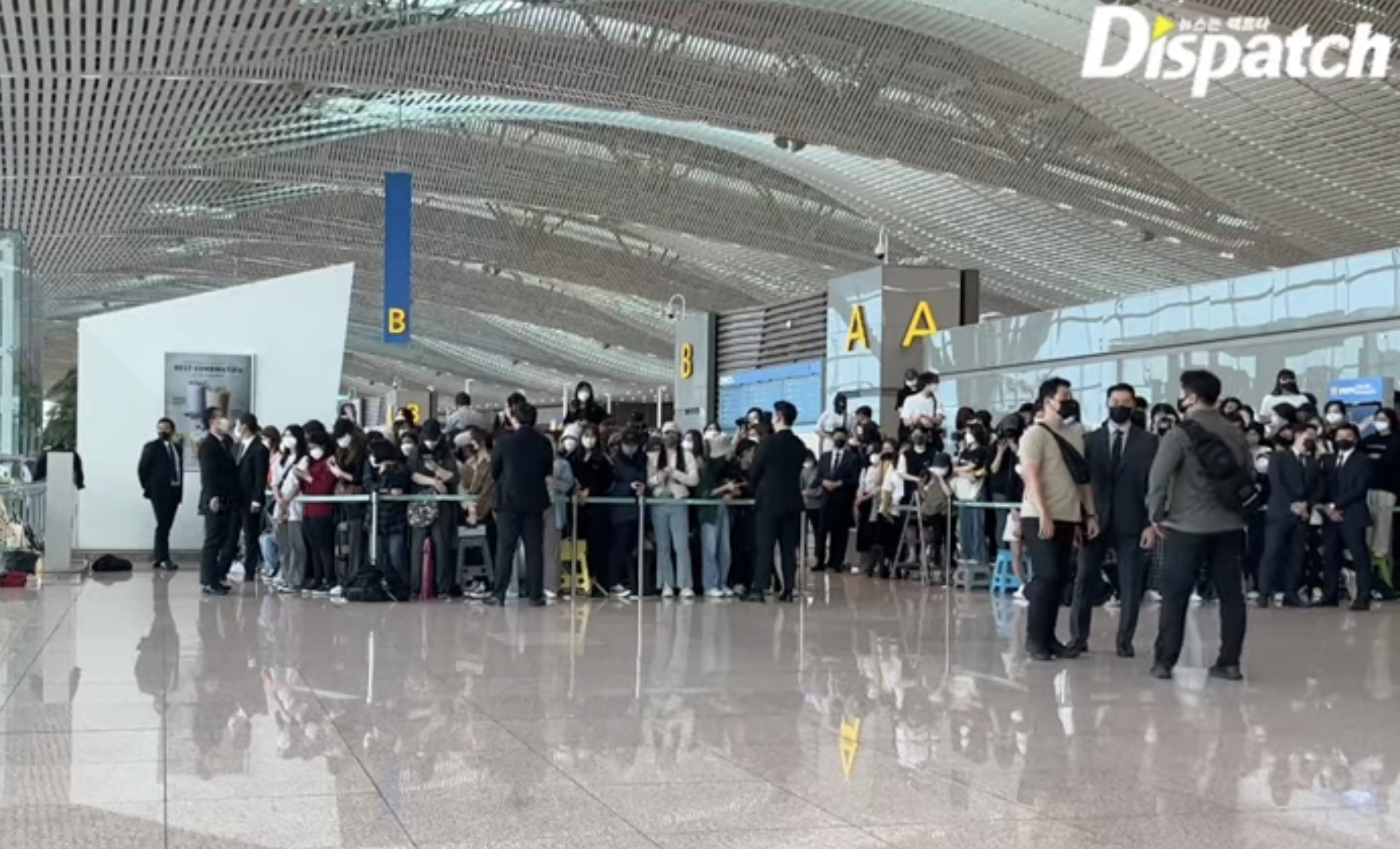 [잡담] 공항 펜스 이렇게 치는거구나 | 인스티즈