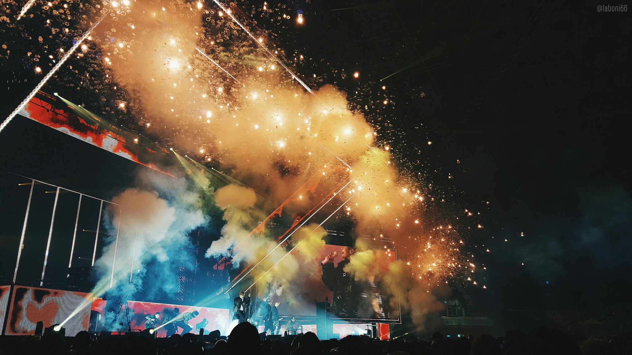 [잡담] 하이라이트 안보이는 하이라이트 콘서트사진 | 인스티즈