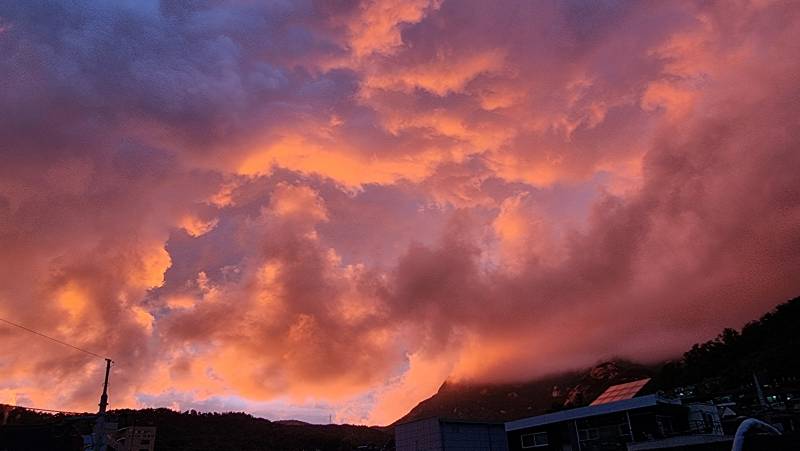 방금 노을 진짜 예쁘더라...... | 인스티즈