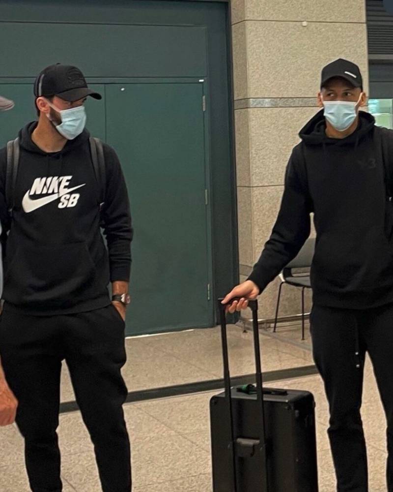 오 브라질 축구 선수들(레알 리버풀) 몇명 더 한국 입국함 | 인스티즈