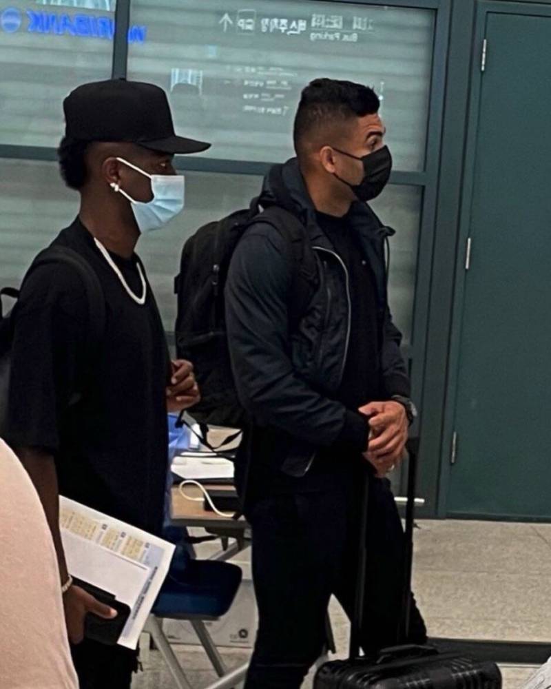 오 브라질 축구 선수들(레알 리버풀) 몇명 더 한국 입국함 | 인스티즈