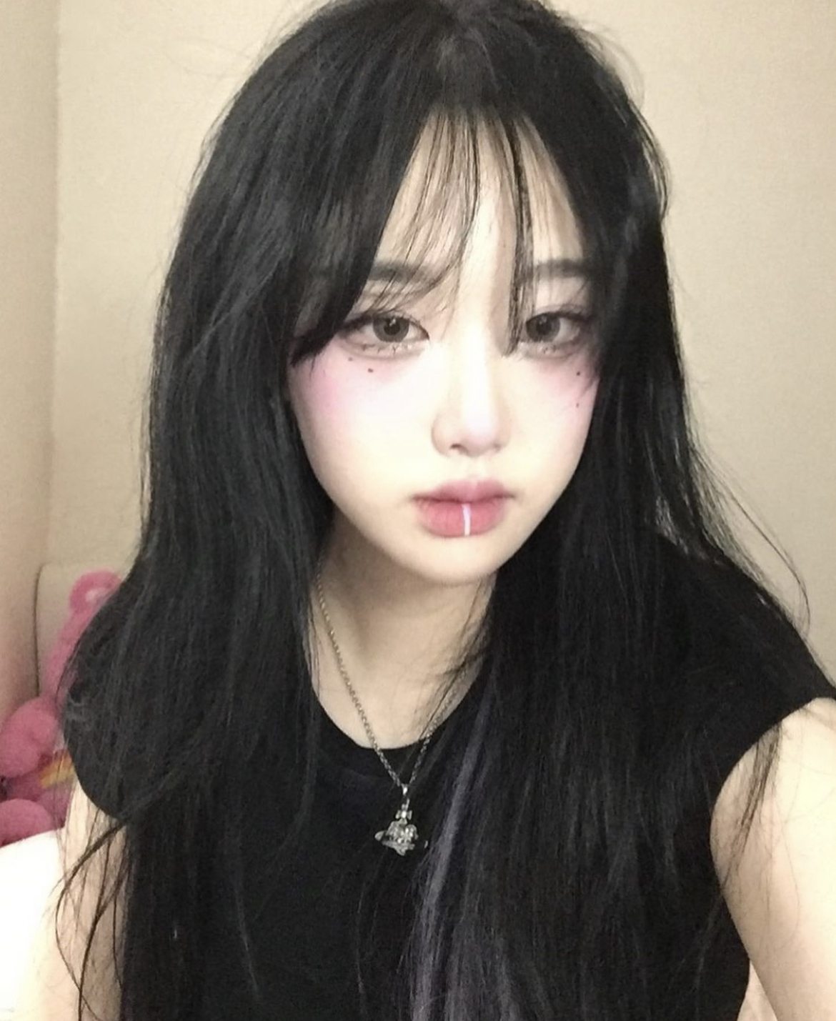 인스타 슈 알아? 유튜브 나온 거 보고 실물 너무 달라서 충격먹음... | 인스티즈