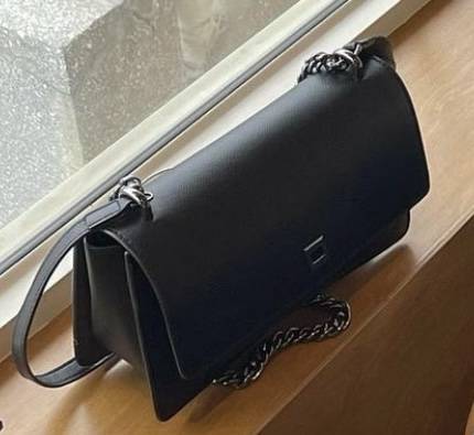 이 가방 정보아는사람?!!!!!!???!!❤️❤️ | 인스티즈