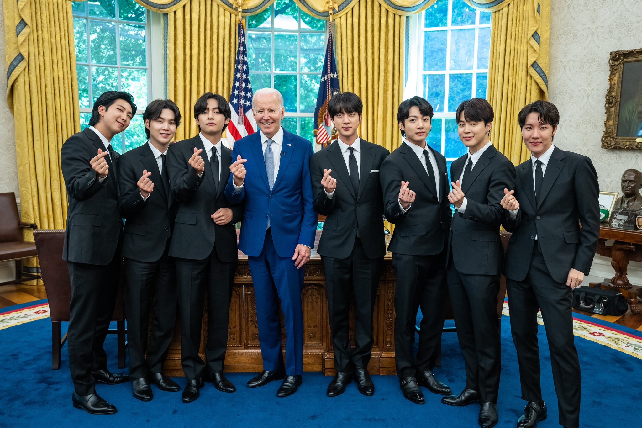 [잡담] 와 방탄 바이든 사진 뜸 | 인스티즈