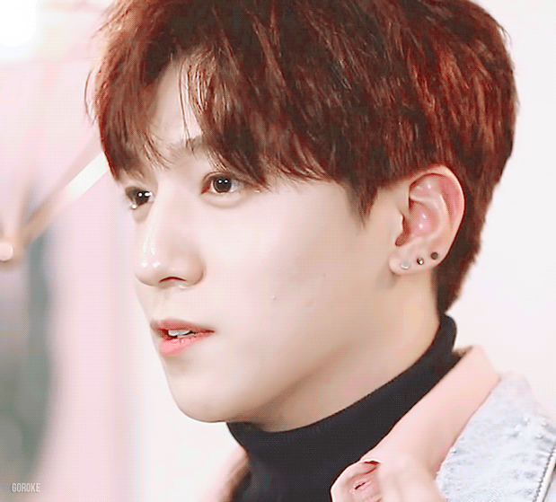 [잡담] 손으로 별을 만드는 사람과 눈에 별이 있는 사람이 같은 그룹인 데이식스 | 인스티즈