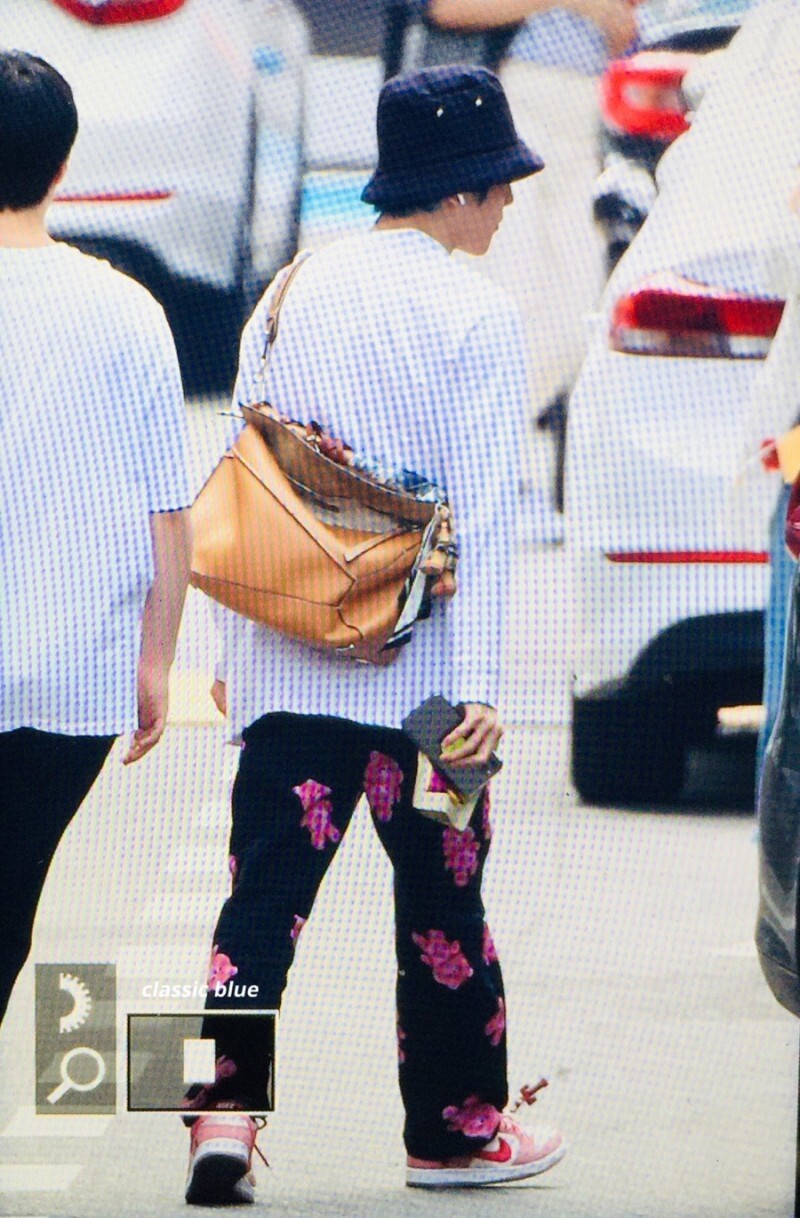 [잡담] 돌팬들아 이사람 누구야 | 인스티즈