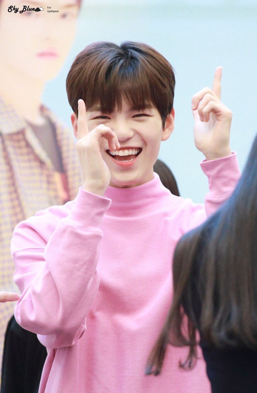 [잡담] 내 최애 프리데뷔 때 진짜 너무 귀엽다ㅠ | 인스티즈