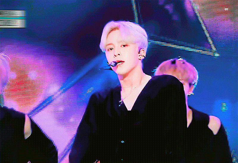 [잡담] 평소엔 둥그르한데 무대에서만 날카로워지는 거 신기해 | 인스티즈