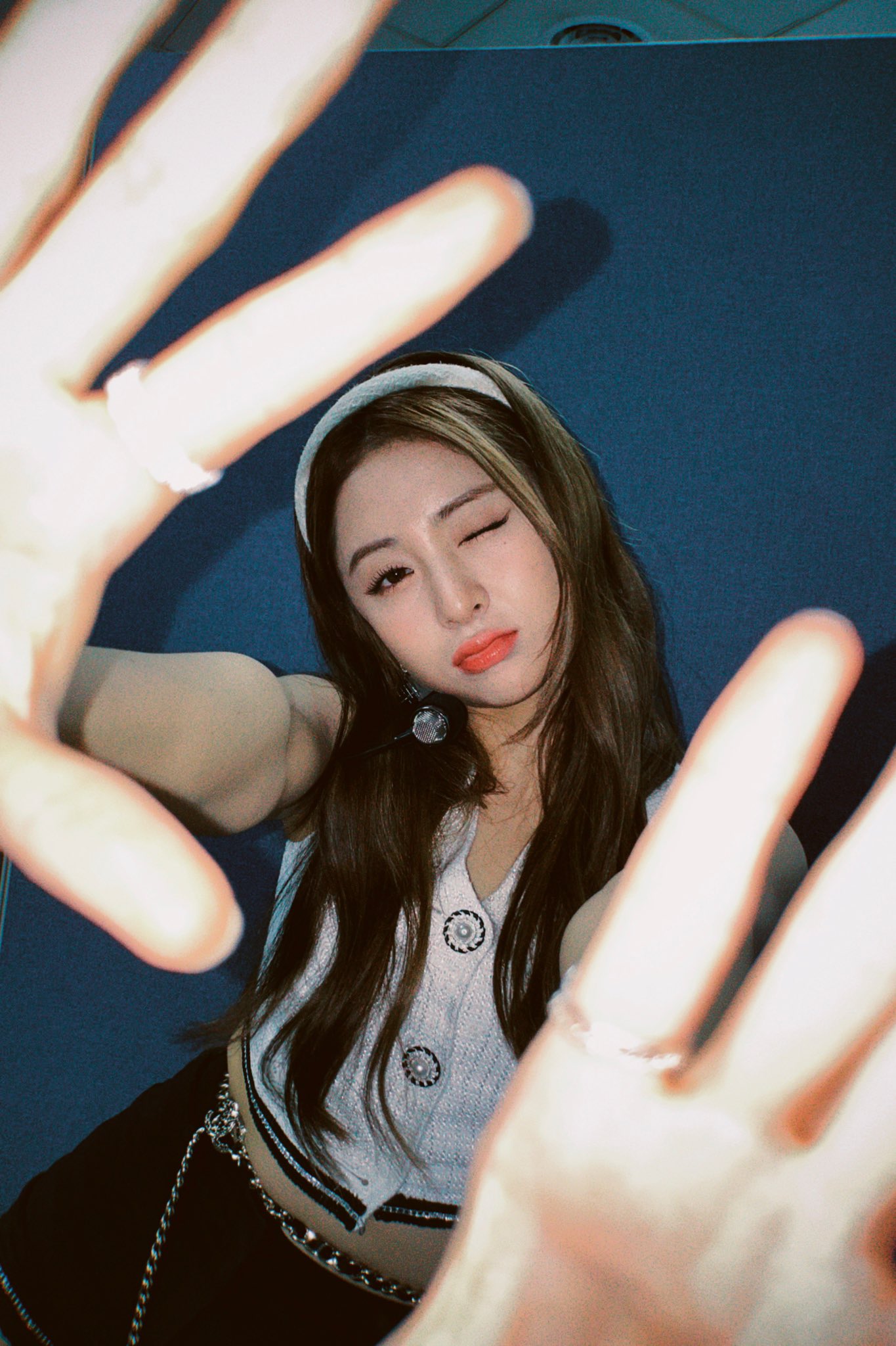 [잡담] 허윤진 얼굴이 일본 미녀상이야???? | 인스티즈