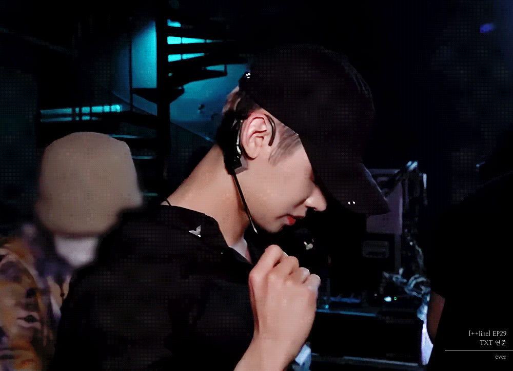 [잡담] 얘들아… 무대뒤에 투바투 연준이….볼사람 | 인스티즈